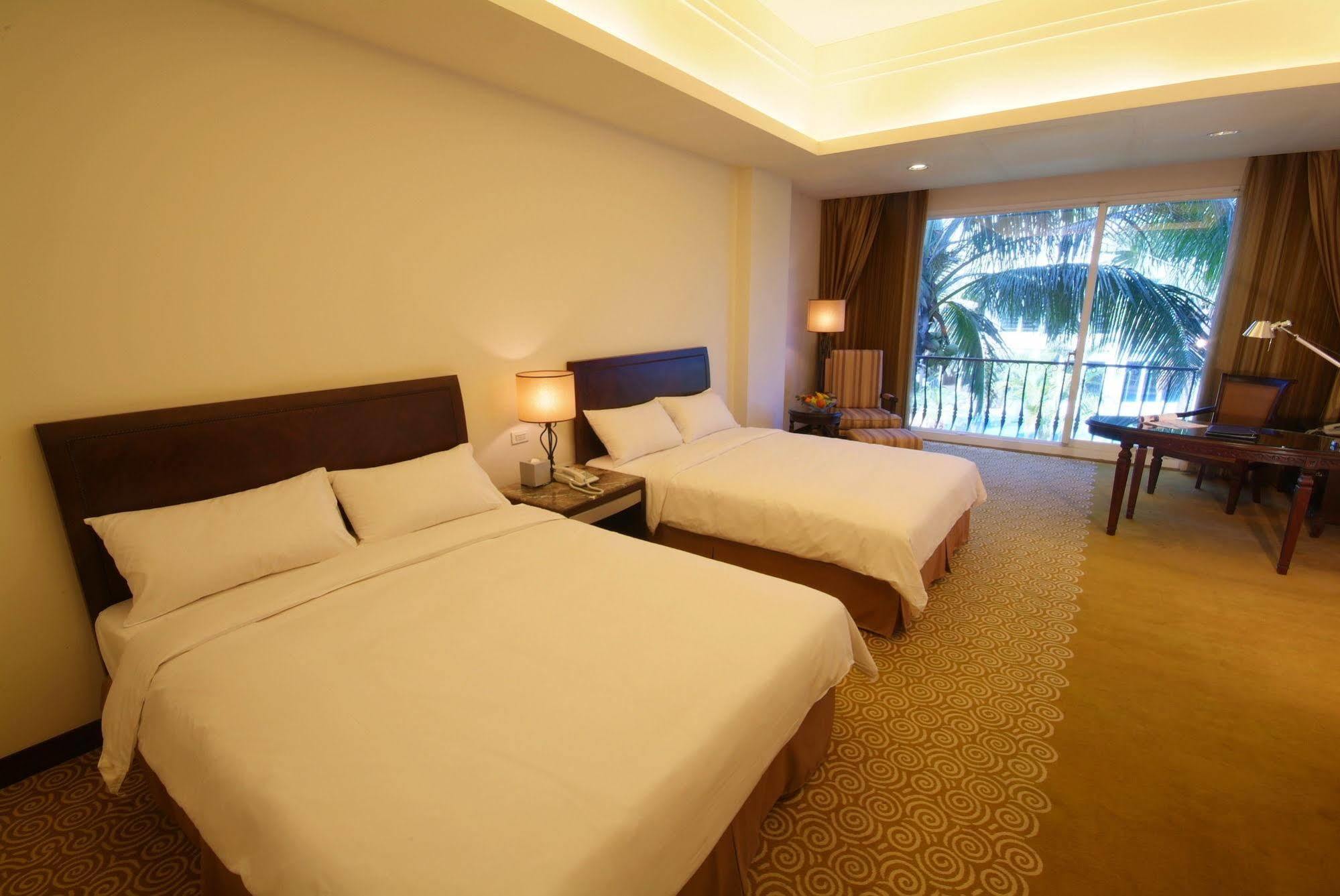 Les Hotel Tainan Exterior foto