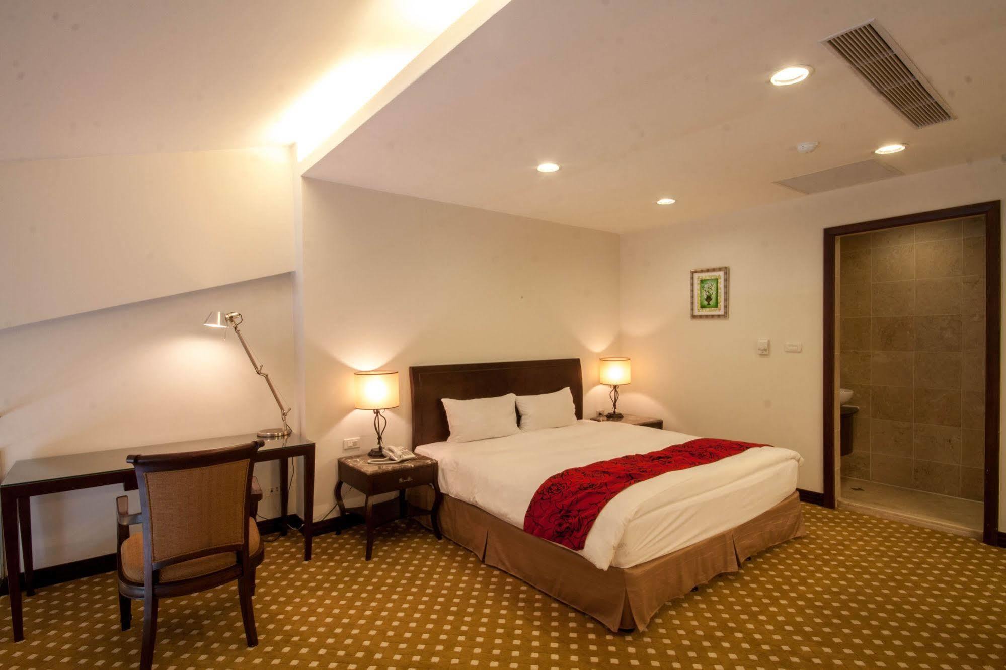Les Hotel Tainan Exterior foto